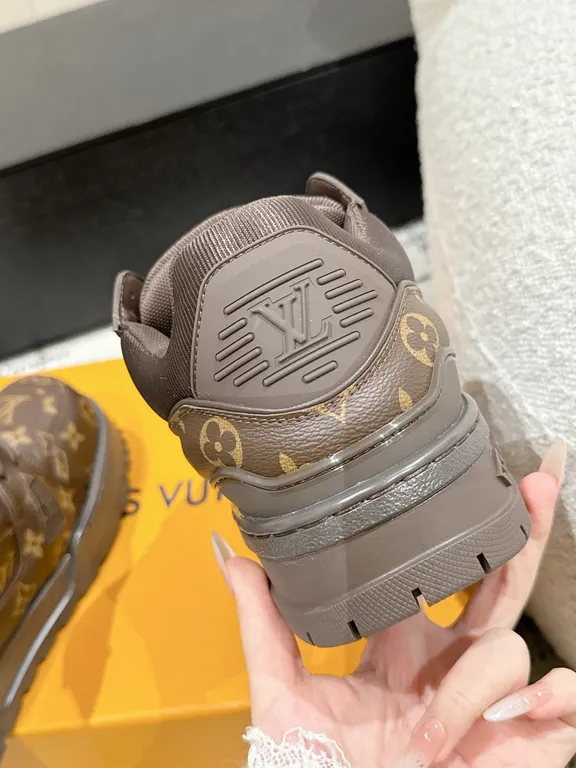 Louis Vuitton Shoe 